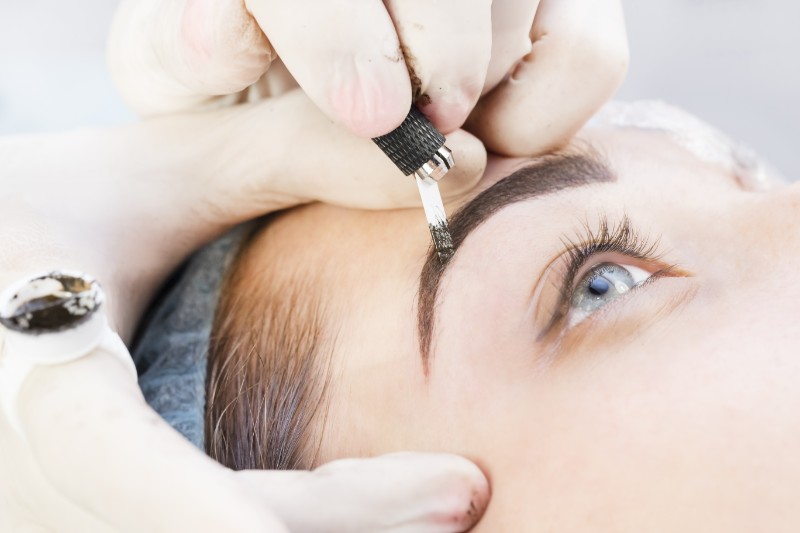Coloration sourcils Coloration sourcils